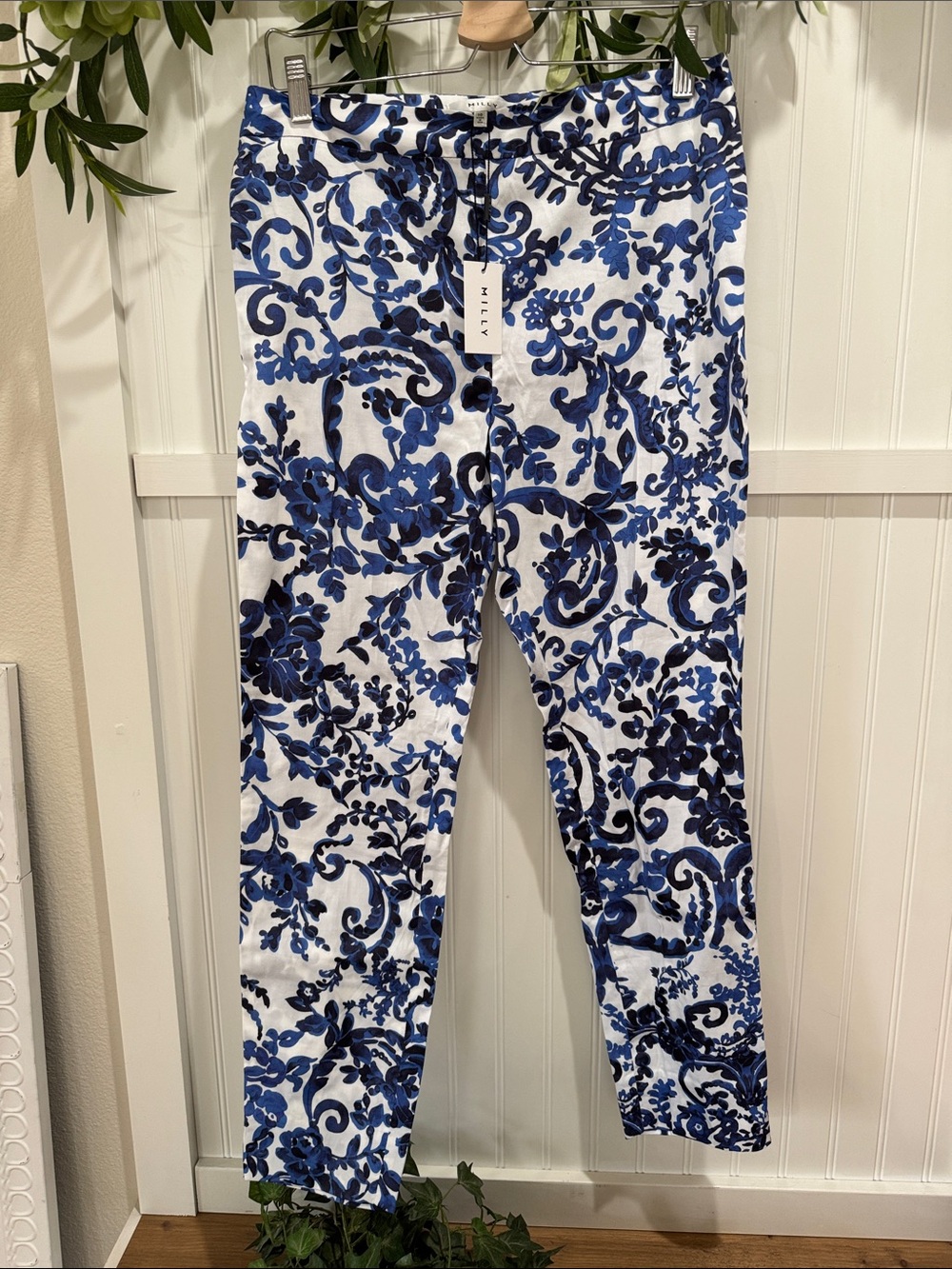 #463 MILLY Blue and White Paisley Scroll Print Lightweight Cotton Pants BEAUTY!